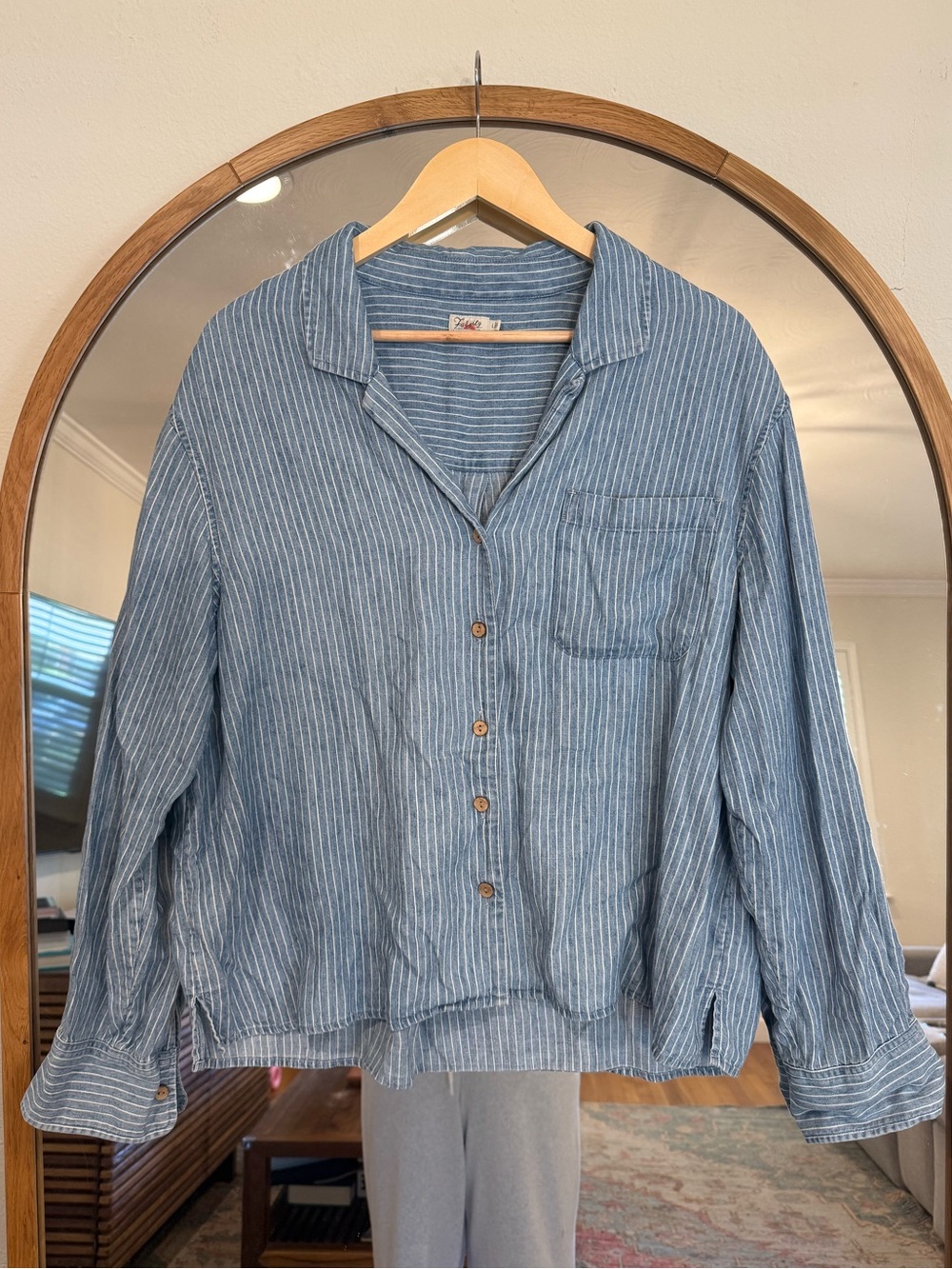 Faherty Women’s Linen Blue Striped Button-Down Shirt